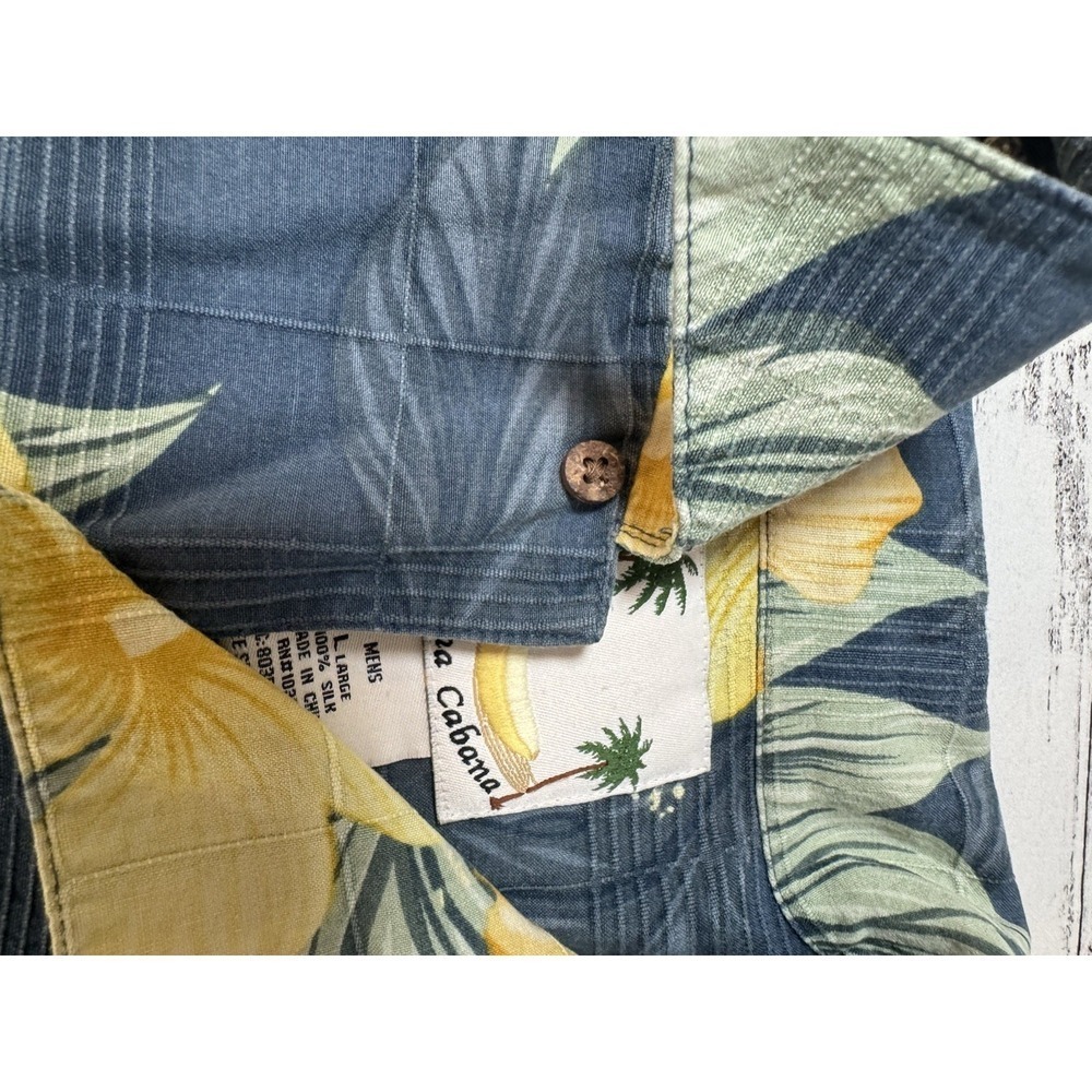 Banana Cabana Floral Buttondown 100% Silk Mens Large Blue Hawaiian Vacation - Picture 8 of 11